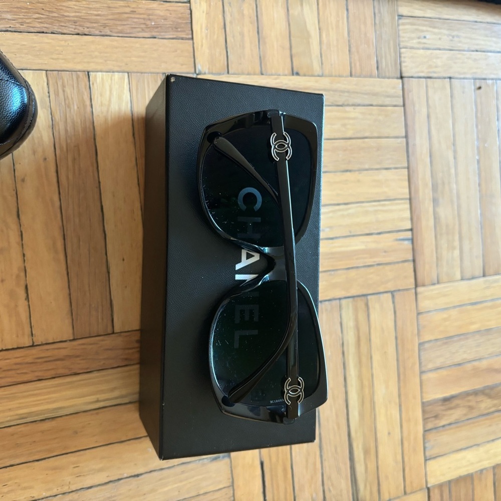 Authentic Chanel Sunglasses. Comes w box and sunglasses case. All pictured. - Picture 6 of 6
